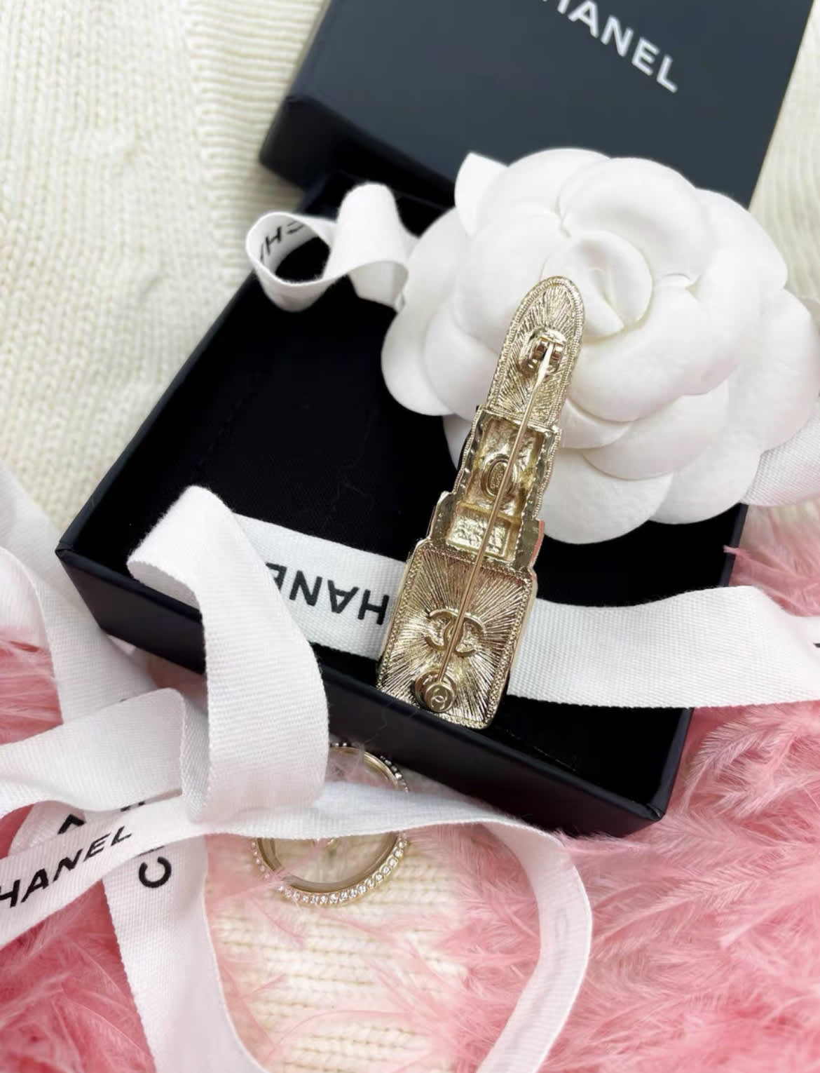 Chanel double C diamond pink lipstick brooch – Wararni.com