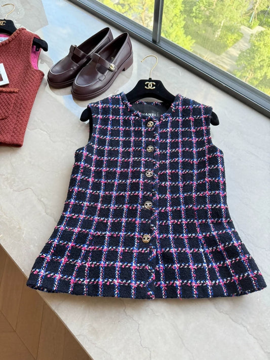 Chanel 24p pink and blue tweed vest