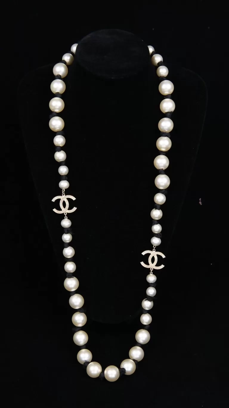 Chanel Black Knotted Pearl Long Necklace/Sweater Chain