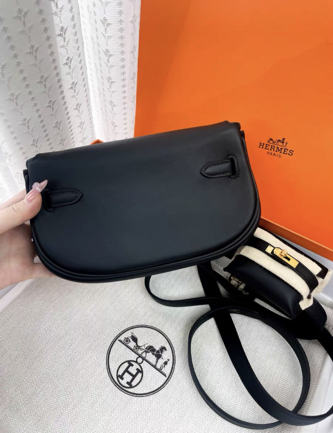 HERMÈS Kelly Moove shoulder bag