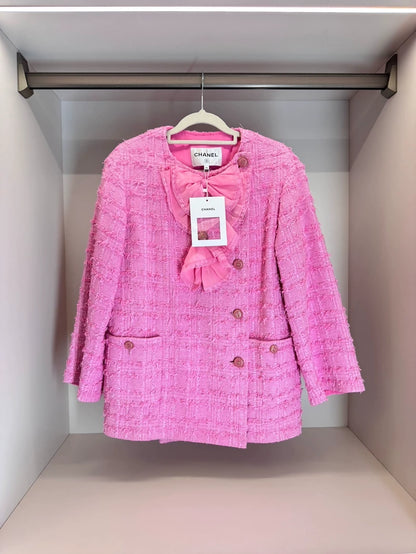 Chanel 23C pink bow tweed jacket