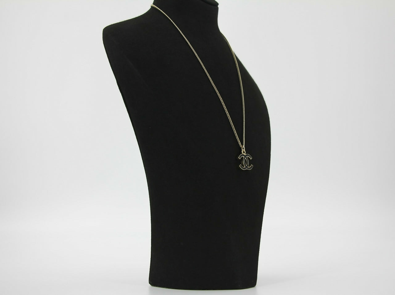 Chanel Vintage 07V Enamel Classic Black CC Light Gold Necklace