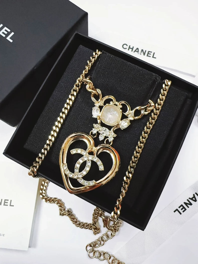 Chanel 23C light gold necklace