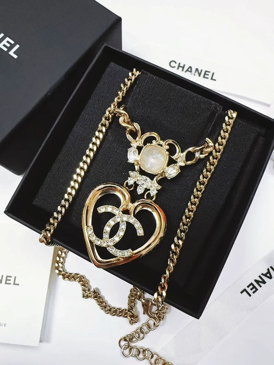 Chanel 23C light gold necklace