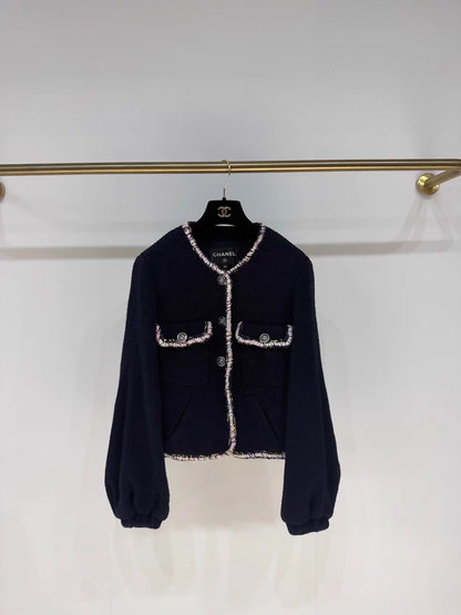 Chanel 21P tweed cardigan with two pockets