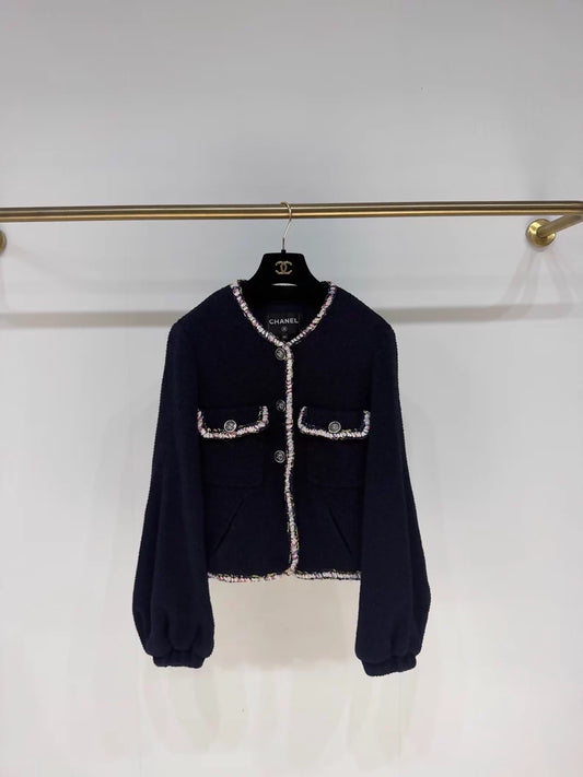 Chanel 21P tweed cardigan with two pockets