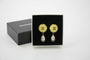 Chanel 96C Resin Dot Yellow Bean Imitation Pearl Dangle Clip-on Earrings