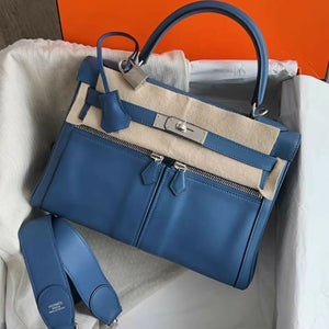 Descriptive image text