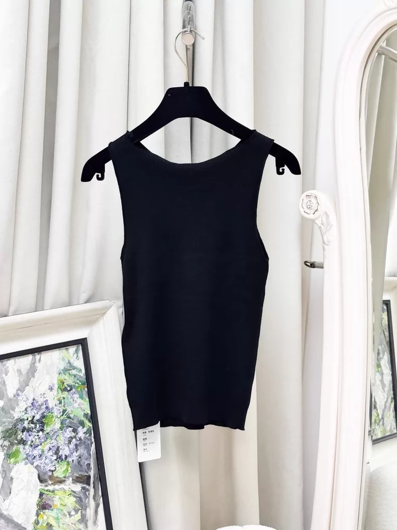 Chanel 22K Double C Black top