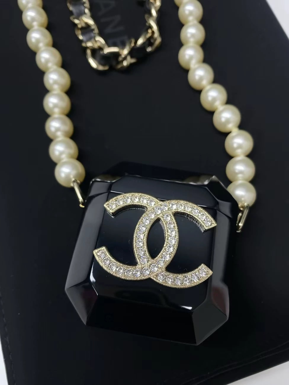 Chanel 21B Pearl Black Headphone Bag necklace