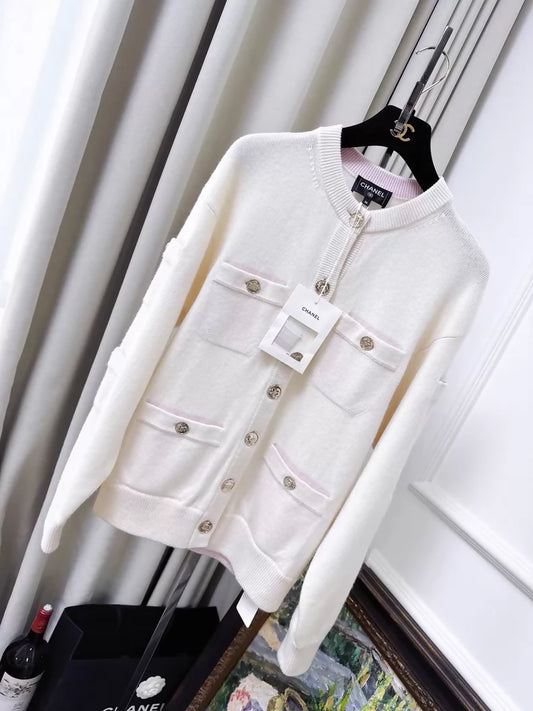 Chanel 25B white cashmere cardigan with pink trim