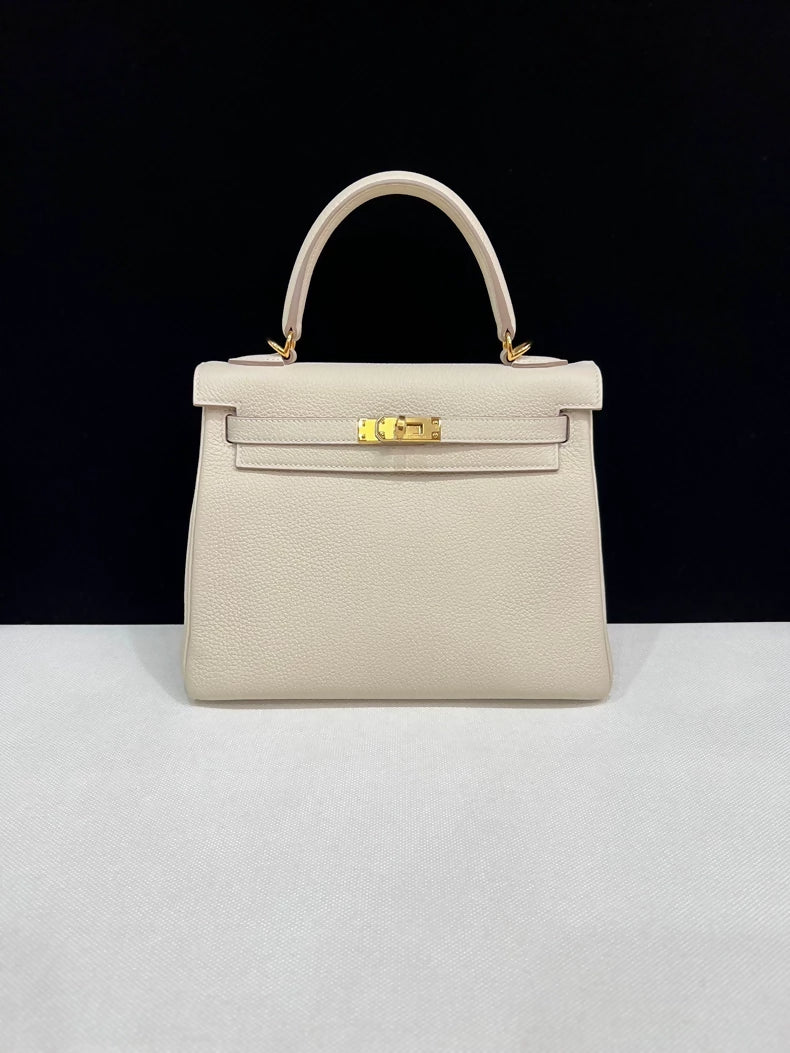 Hermes Kelly 25 craie Togo leather gold hardware