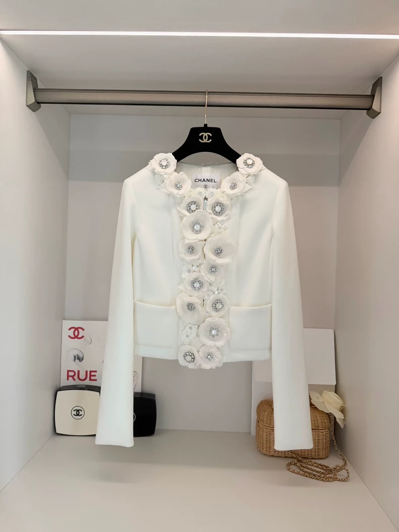 Chanel 25c white floral jacket