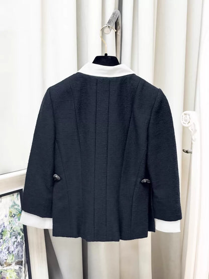 Chanel 2010 Spring/Summer black and white collar bow-tie cardigan