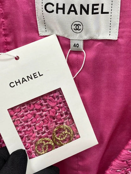 Chanel 21 pink tweed jacket