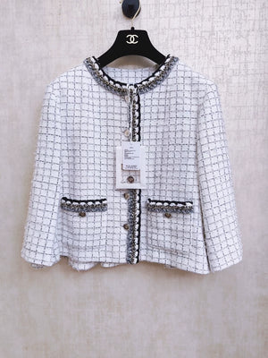 Chanel 25S black and white checkered tweed cape coat