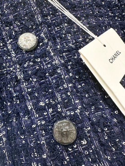 Chanel 25P navy blue sequined tweed  vest & Skirt