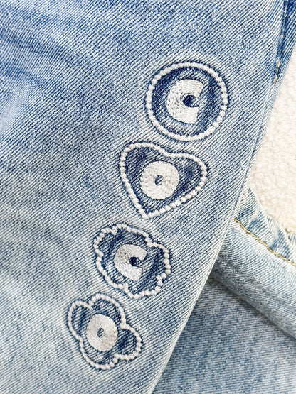 Chanel 25M light blue jeans