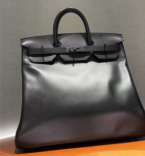 HAC 40 So Black Evergrain PVD hardware