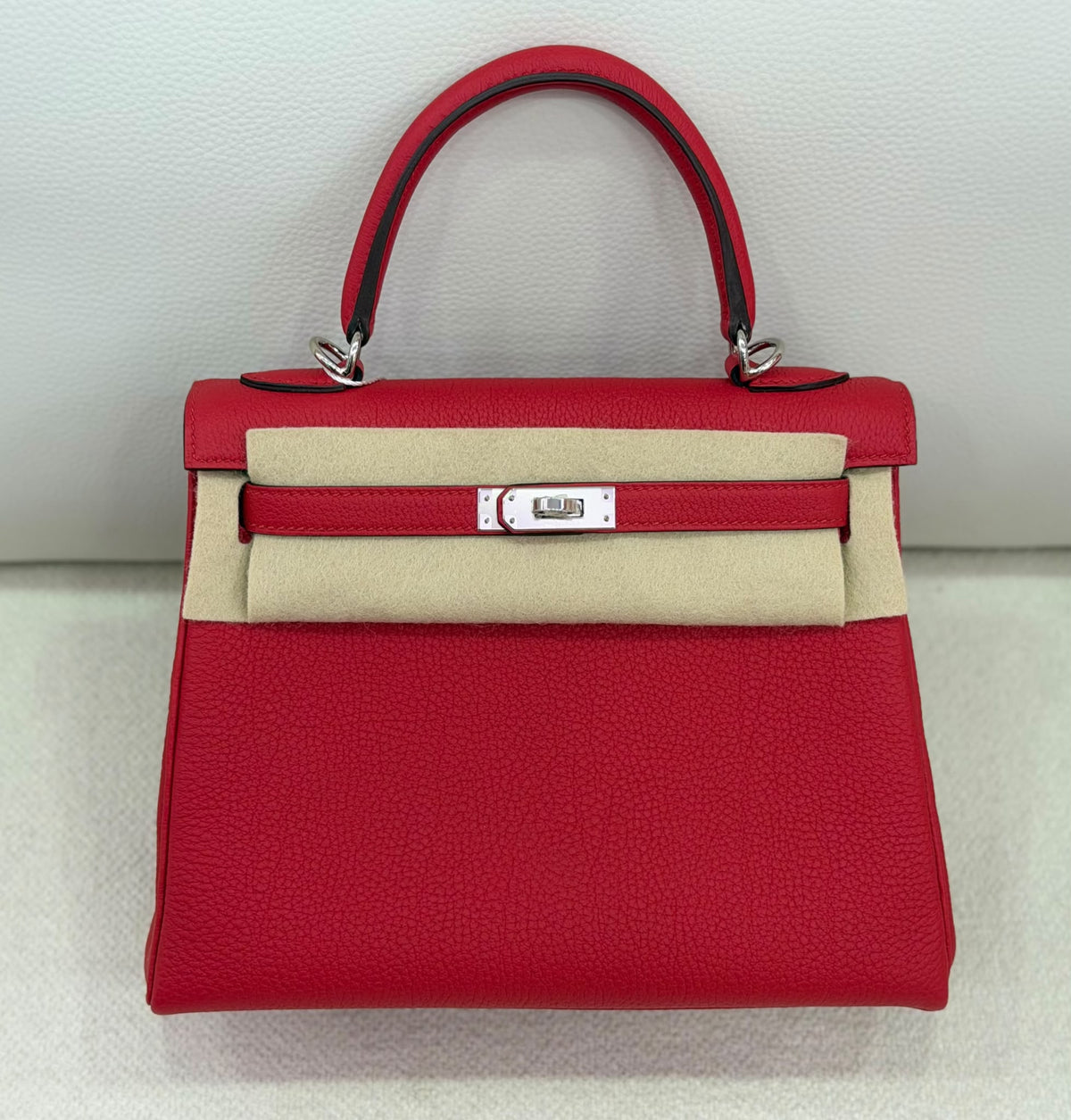 Hermes Kelly 25 rouge radieux Togo Palladium hardware