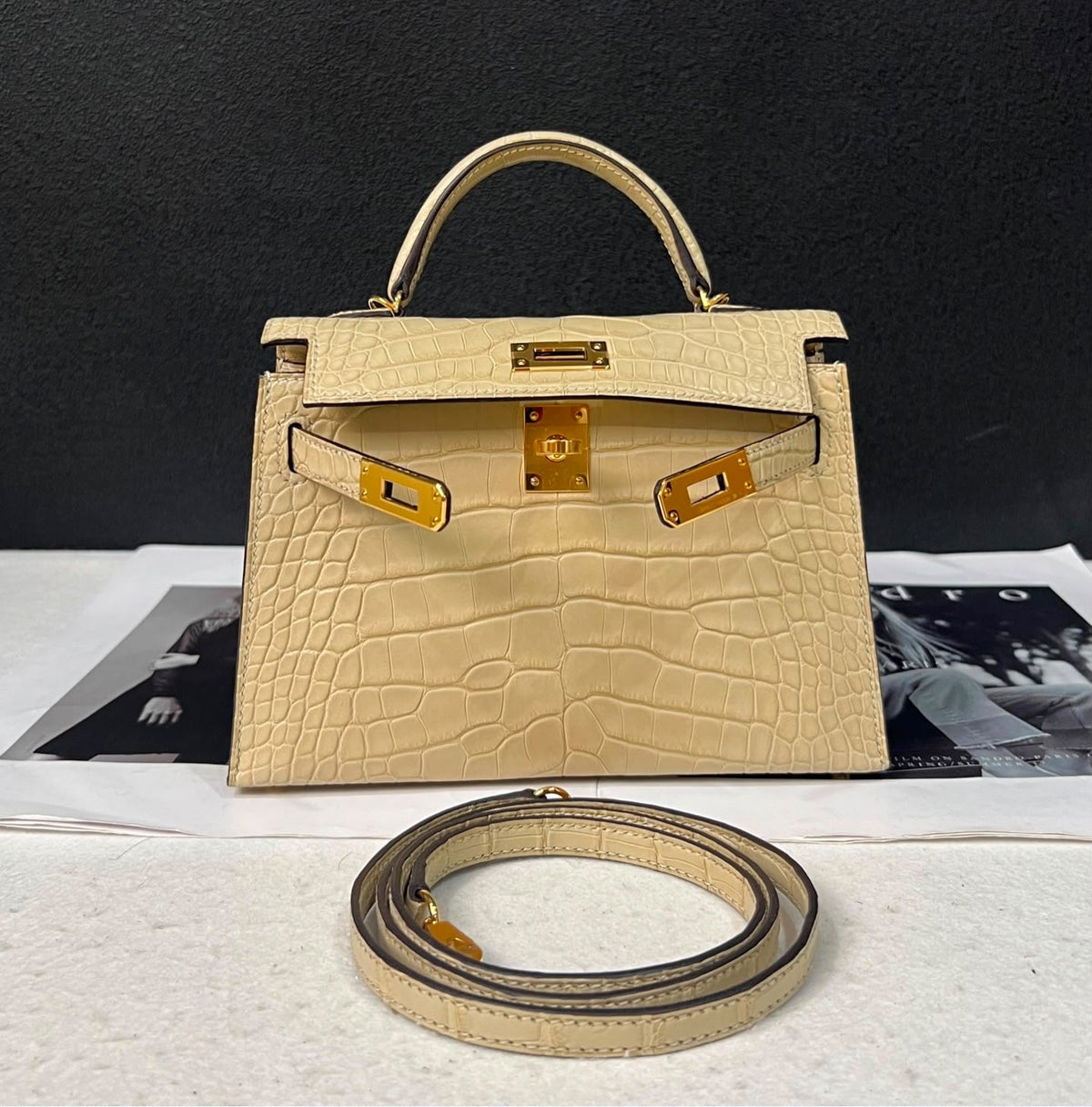 Hermes Mini Kelly 20 Trench Matte Alligator Gold hardware