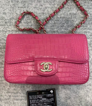 Chanel classic flap Mini pink Matte Alligator Gold hardware