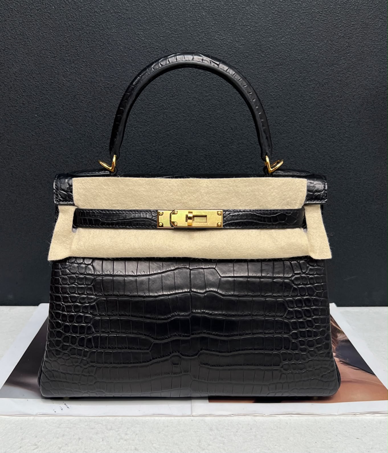 Hermes Kelly 28 Black Matte Porosus Gold hardware