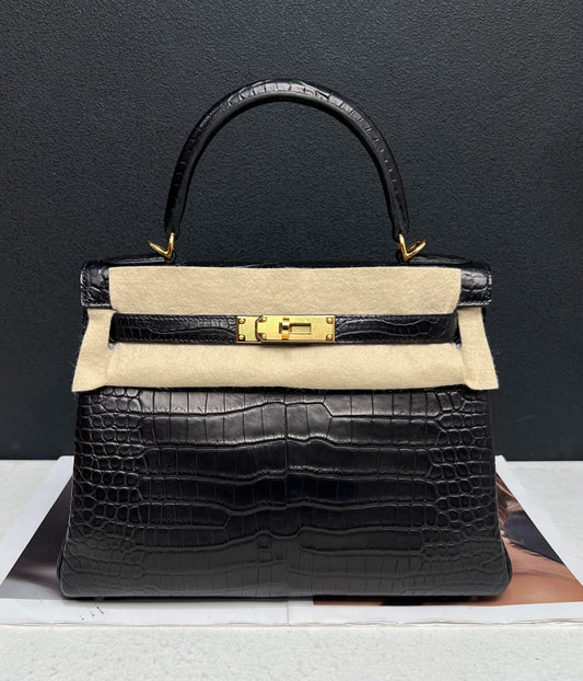 Hermes Kelly 28 Black Matte Porosus Gold hardware