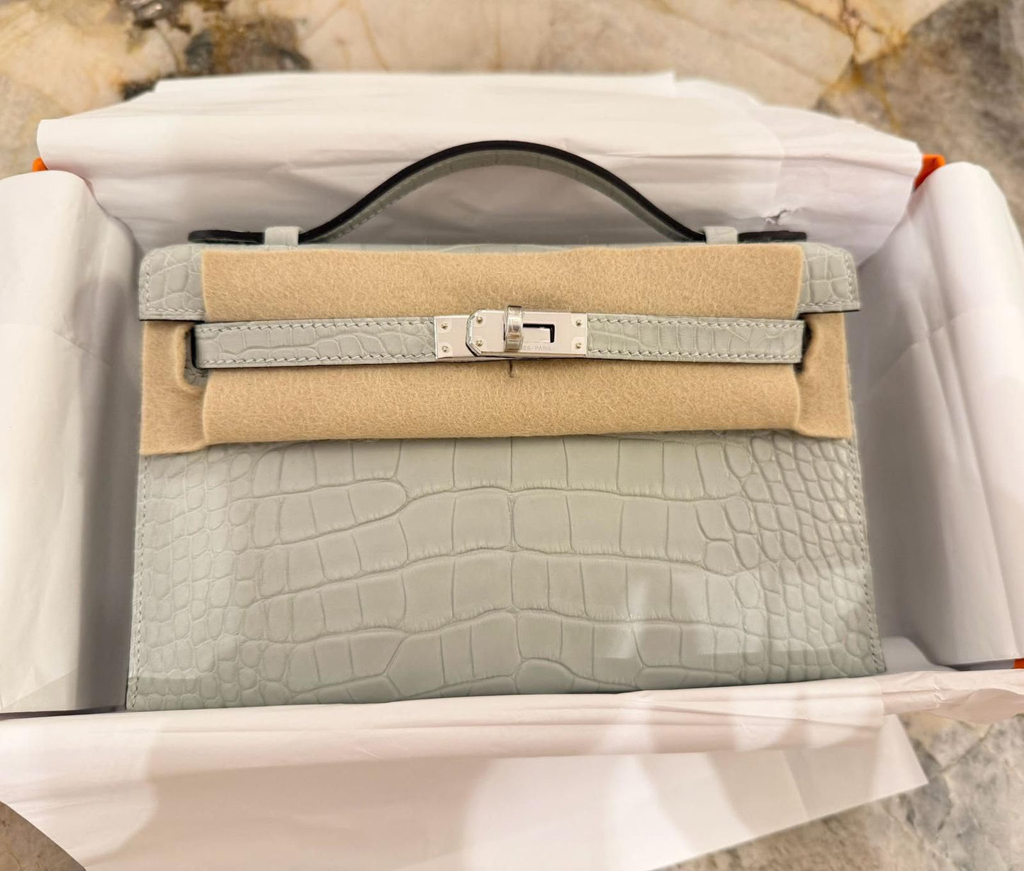 Hermes Kelly pochette Gris Neve Matte Alligator Palladium hardware