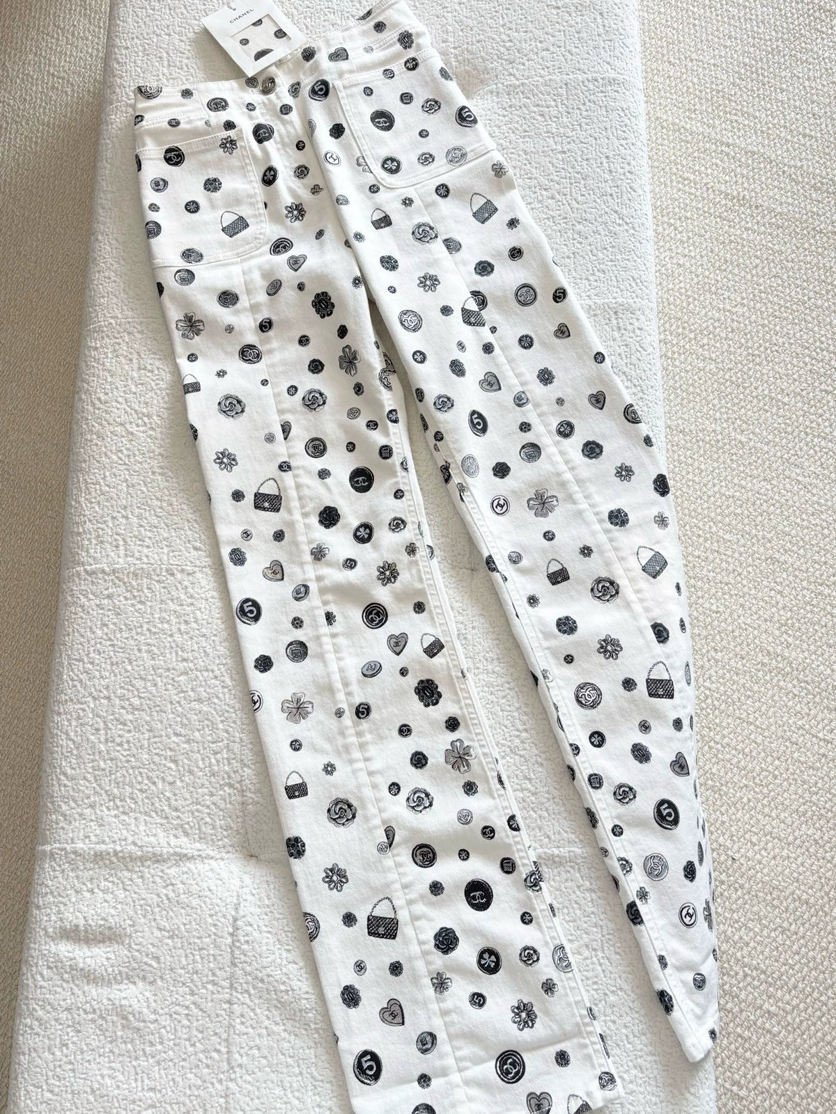 Chanel 25B White All-over Graffiti Straight Leg Pants