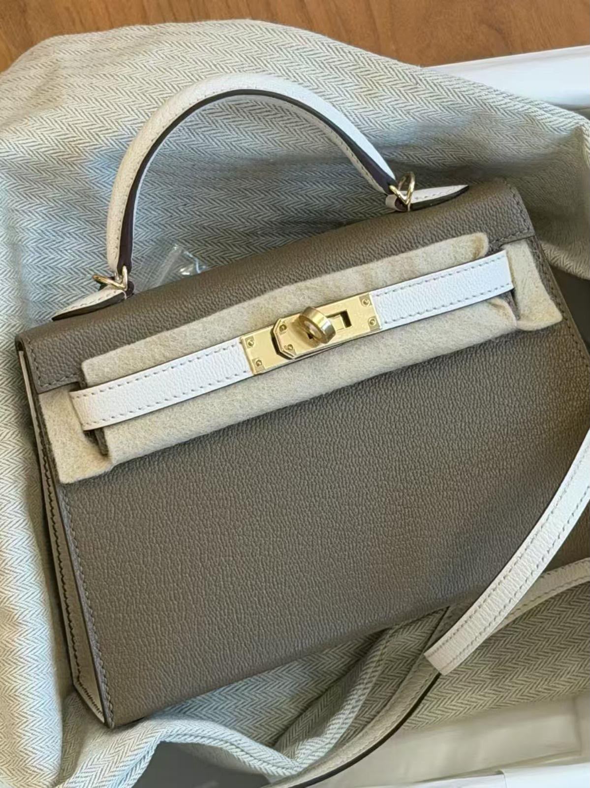 Hermes Mini Kelly 20 HSS Etoupe / Craie Chevre Permabrass  hardware