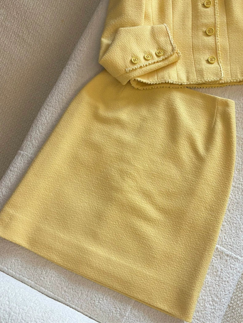 Chanel 97P Barbie series chick-yellow suit
