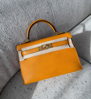Hermes mini Kelly 20 Jaune Ambre chevre mysore gold hardware