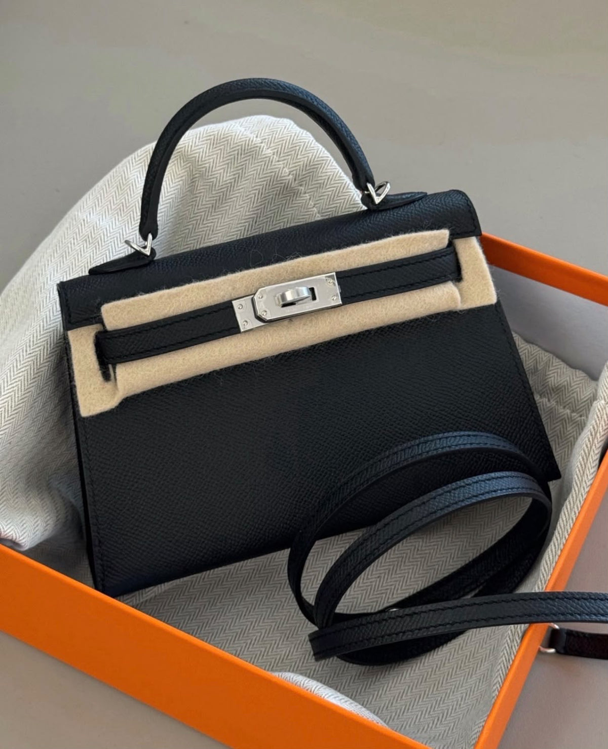 Hermes Mini Kelly 20 black Epsom palladium hardware