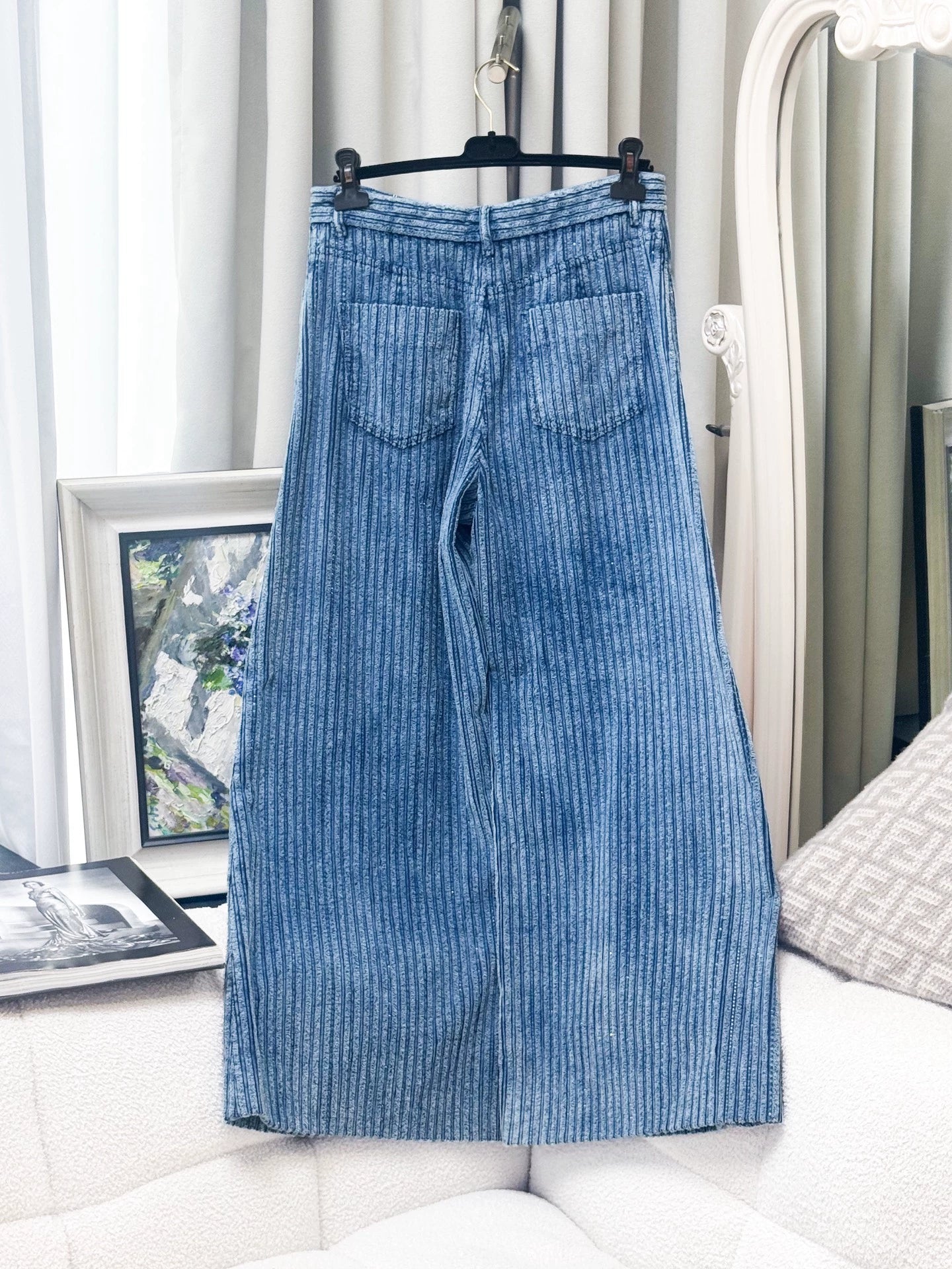 Chanel 25K blue shimmering trousers