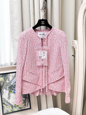 Chanel 16s pink mixed-color jacket and skirt