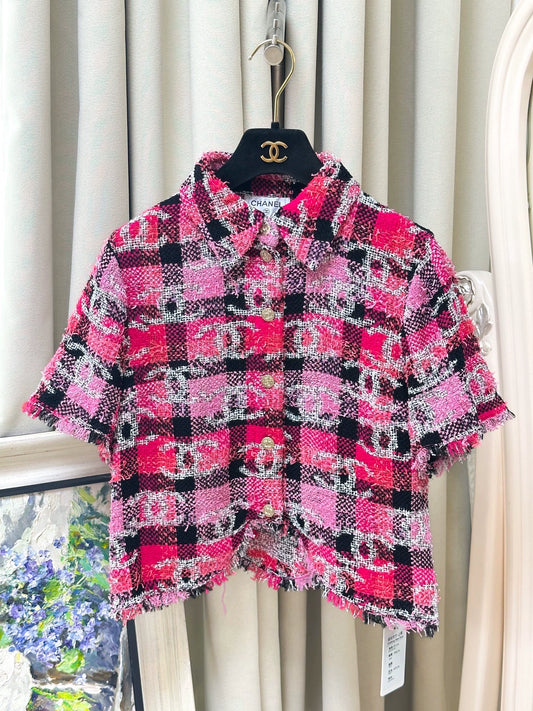 Chanel 22M pink tweed jacket