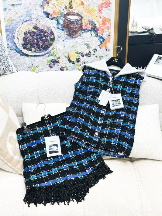 Chanel 22C black and blue tweed suit