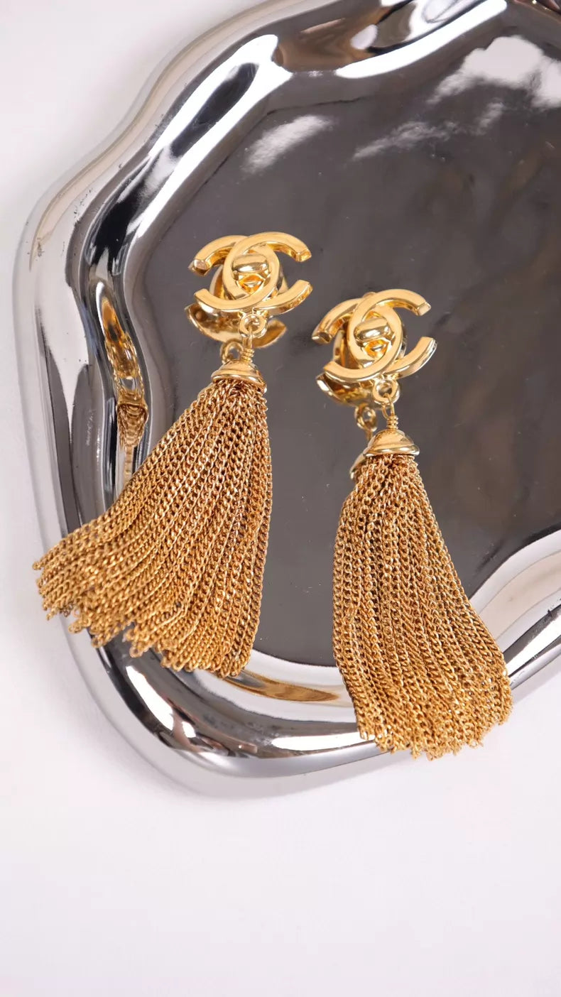 Chanel 96 backpack clip-on earring