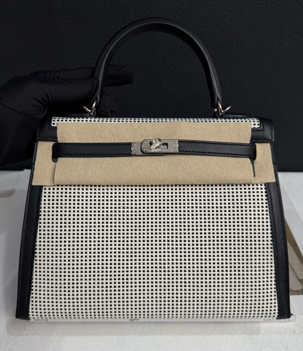 Hermes Kelly 25 toile quadrille in black palladium hardware