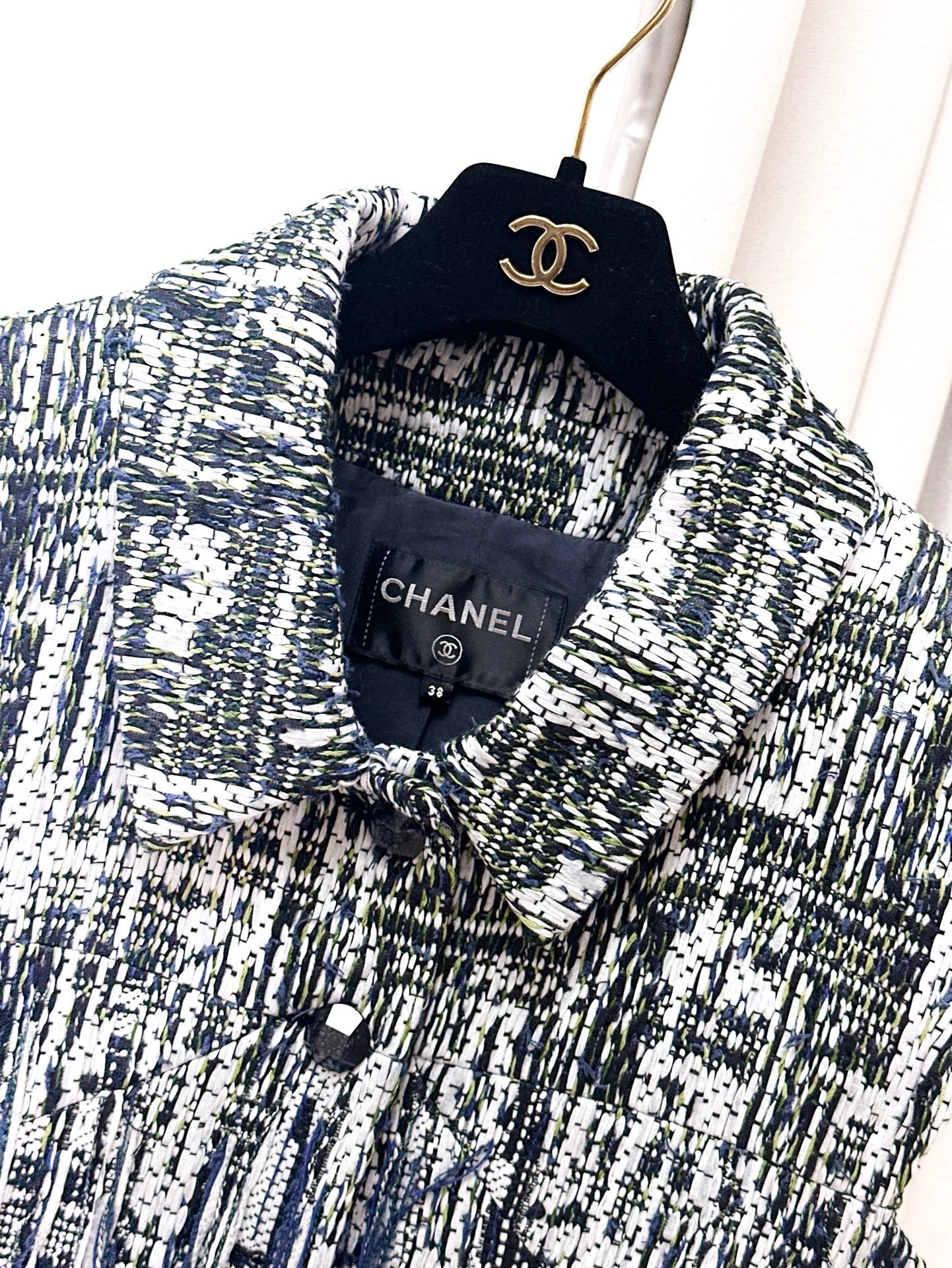 Chanel 18 tweed vest