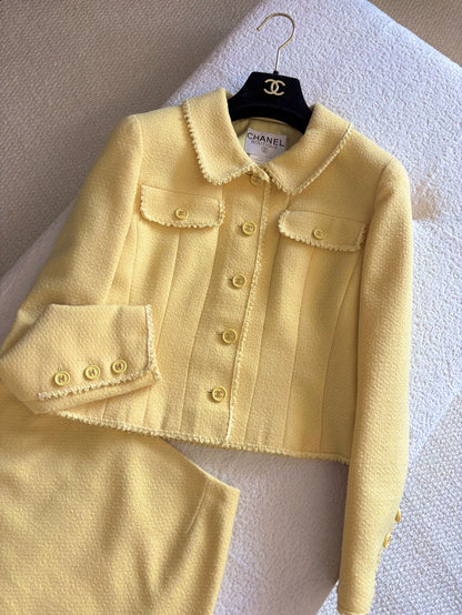 Chanel 97P Barbie series chick-yellow suit
