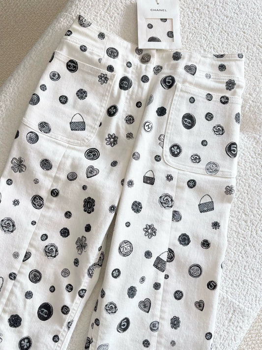 Chanel 25B White All-over Graffiti Straight Leg Pants