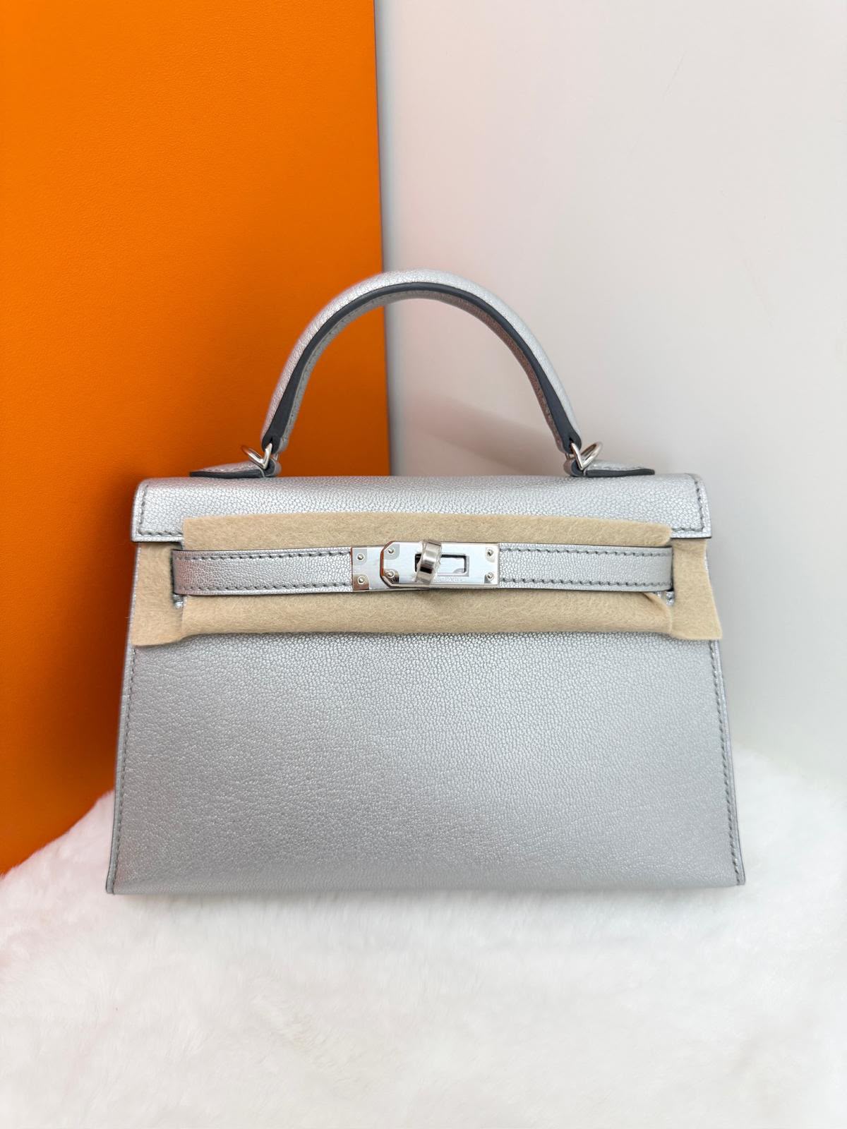 Hermes Mini Kelly 20 Gris Argente Metallic Chevre Palladium hardware