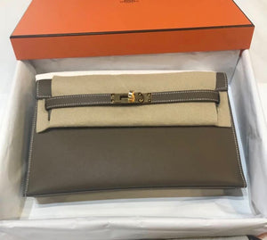 Kelly Elan Etoupe Madame Gold hardware