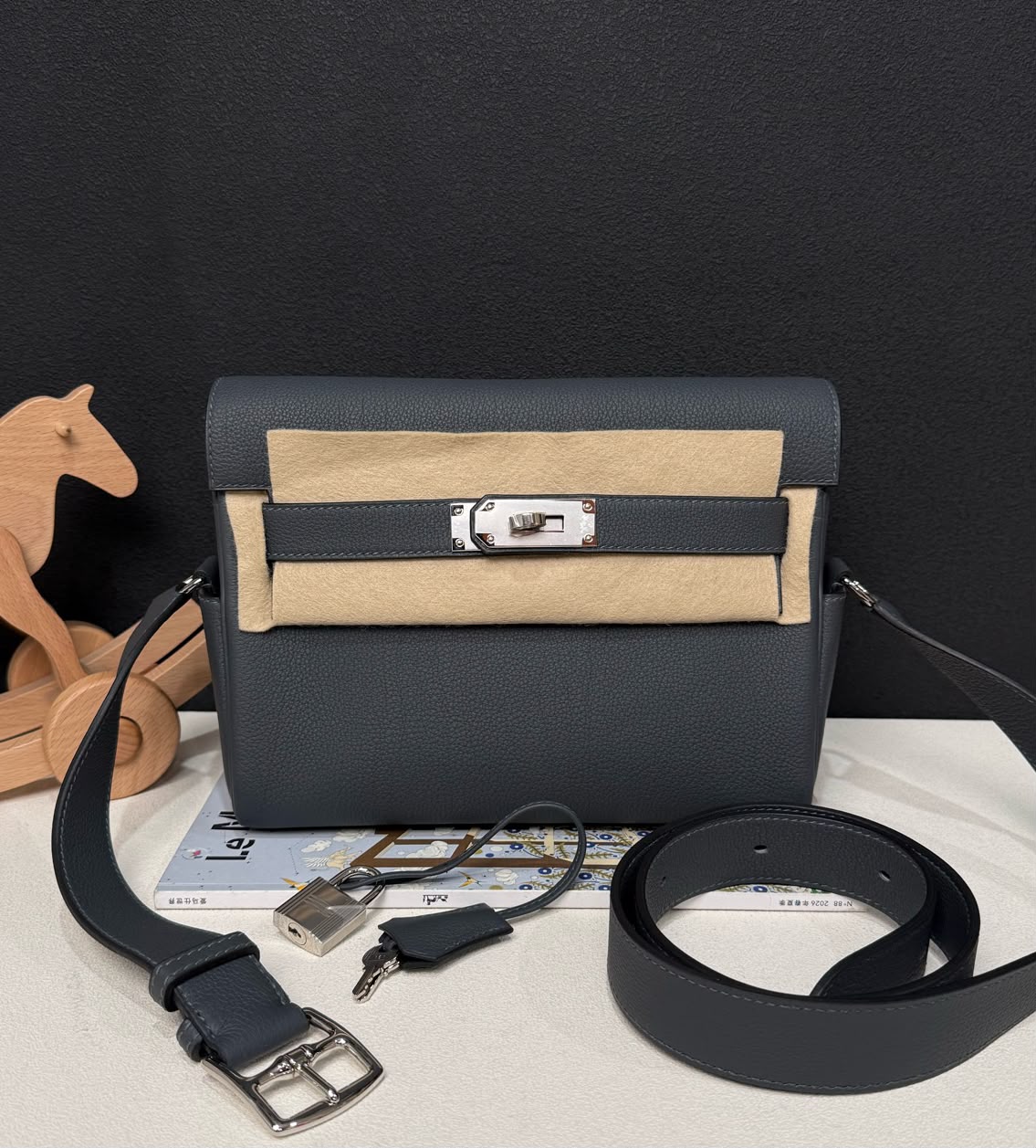 Hermes Kelly messenger Gris Misty Togo Palladium hardware