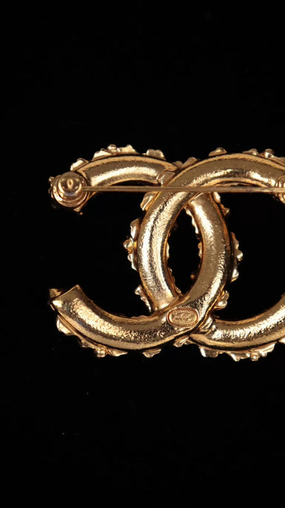 Chanel 23C Gold Shell Colored Rhinestone CC Brooch
