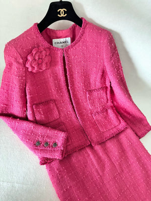 Chanel09 Berry Red Camellia Brooch set