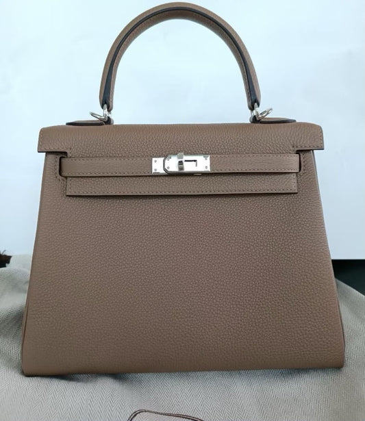 Hermes Kelly 25 Beige de Weimar Togo Palladium hardware