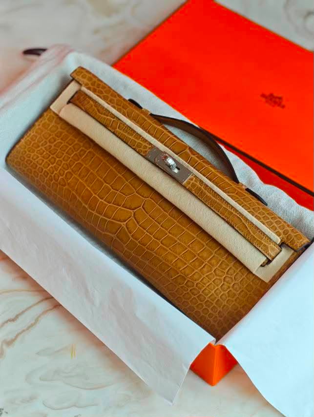 Hermes Kelly cut  Kraft Matte Alligator palladium hardware